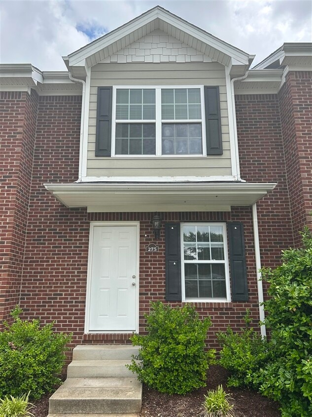 Primary Photo - 255 Audley Ave