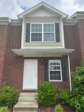 Building Photo - 255 Audley Ave