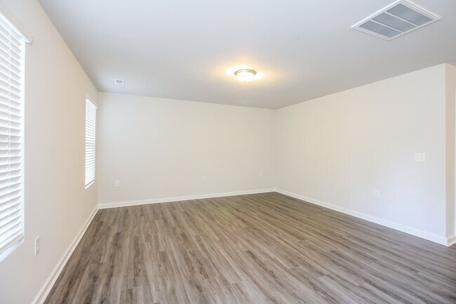 Foto del edificio - 2932 Ember Brook Ct