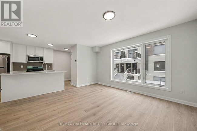 Building Photo - 401 Glenroy Gilbert Dr