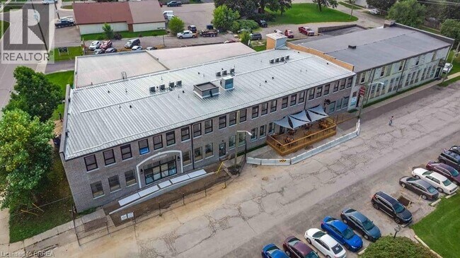 Building Photo - 80 Alice St