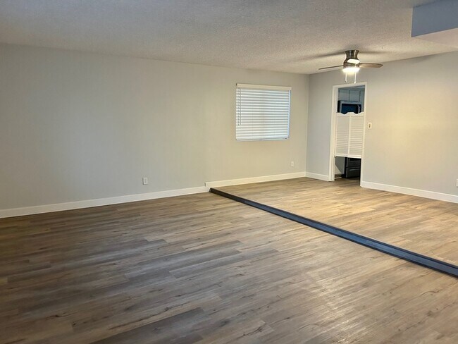 Foto del edificio - 12118 S Ki Rd