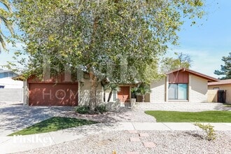 Building Photo - 1748 W Monte Ave