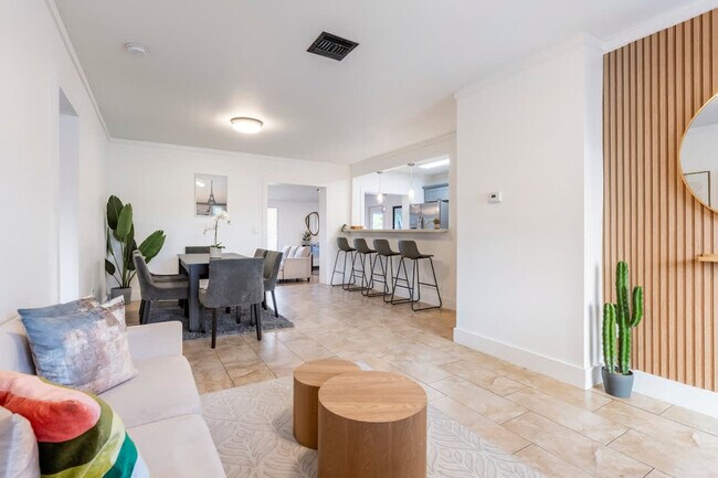 Foto del edificio - 7313 SW 16th Terrace