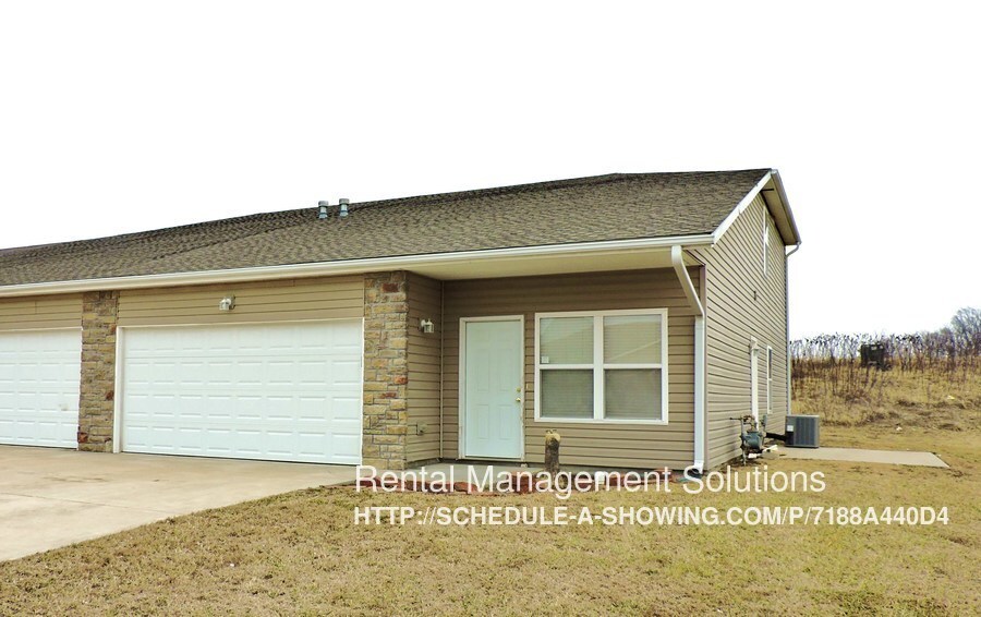 Primary Photo - 4110 SW Shenandoah Rd
