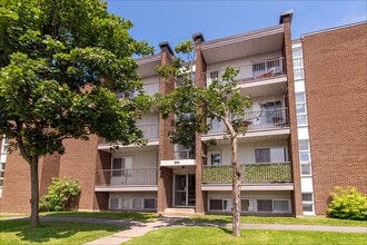 Building Photo - 3308 Rue de la Monnerie