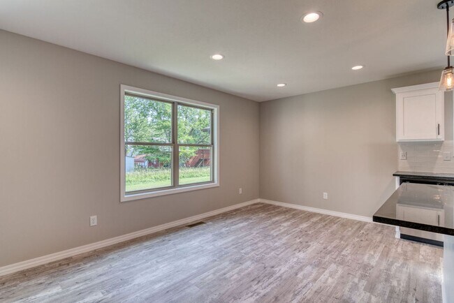 Foto del edificio - Brand New 3 Bedroom 2.5 Bathroom Springfield Home