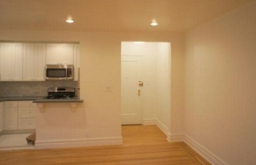 Building Photo - 247 E 37th St