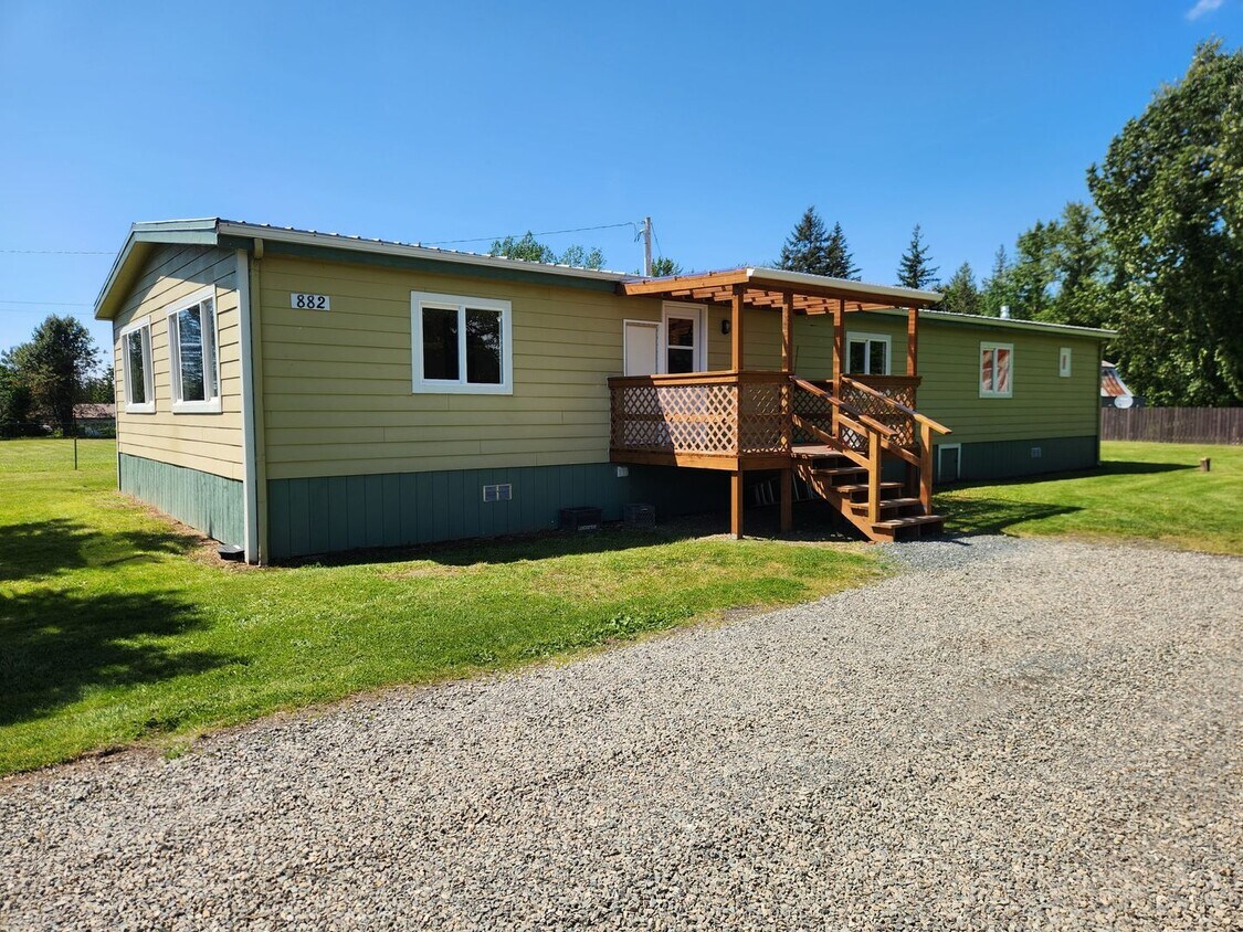 Foto principal - 882 Kelly Rd