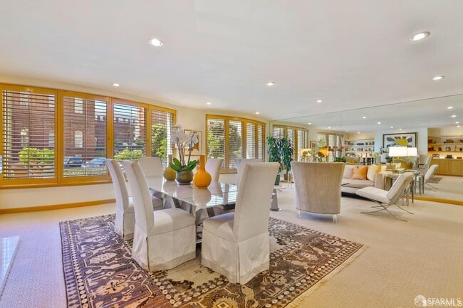 Building Photo - 1150 Sacramento St