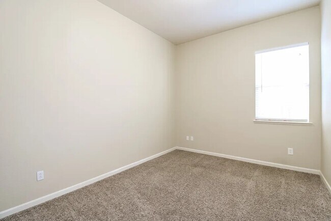 Foto del edificio - 611 Aspen Meadows Way