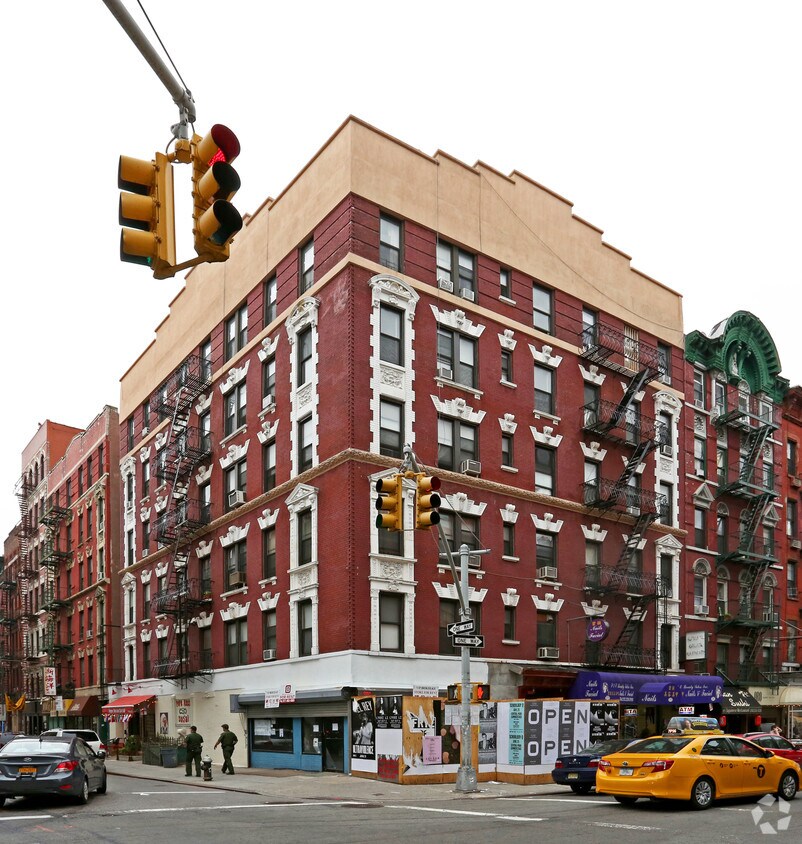 Primary Photo - 371-373 Broome St