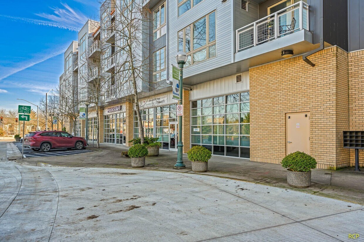Photo - 12600 SW Crescent St (Beaverton, OR)
