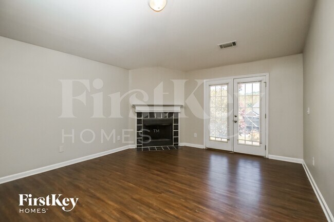 Foto del edificio - 160 Lakeview Trail