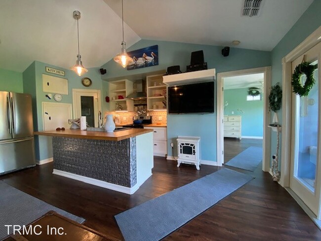 Building Photo - 2 br, 3 bath House - 409 COPANO BAY
