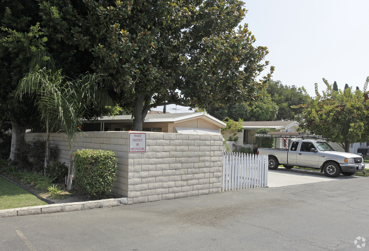 Building Photo - Western Skies Mobile Home Park