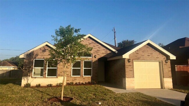 Building Photo - 507 Paul St