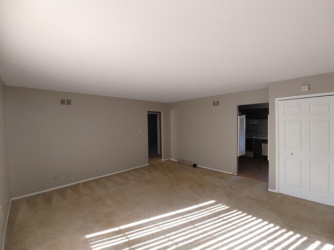 Foto del edificio - 25312 Shiawassee Cir
