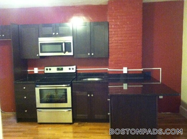 Foto del edificio - 161 Endicott St