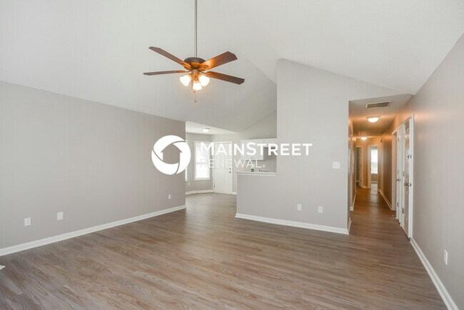 Foto del edificio - 3 Bedroom Pet-Friendly Home in Lithonia, GA with Main Street Renewal