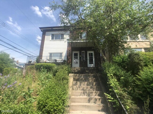 Foto del edificio - 2301 Sherbrook St