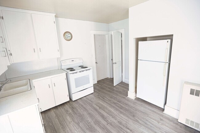 Foto del edificio - 326 E Savidge St