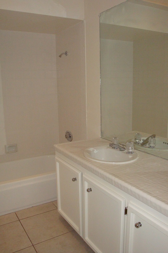 Foto del edificio - 2126 Sand Point Rd