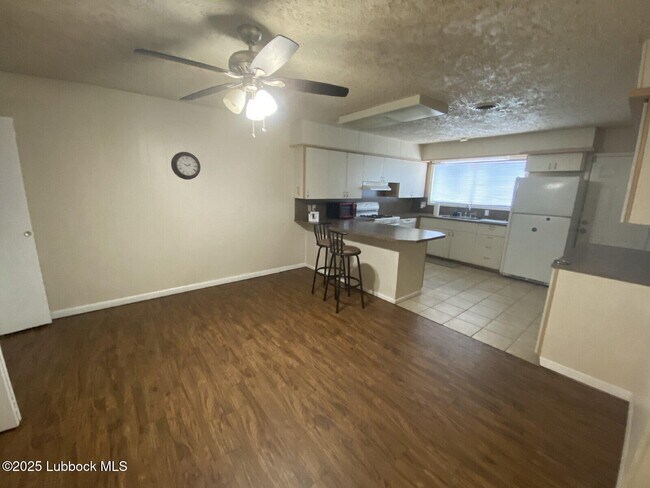 Foto del edificio - 4421 49th St