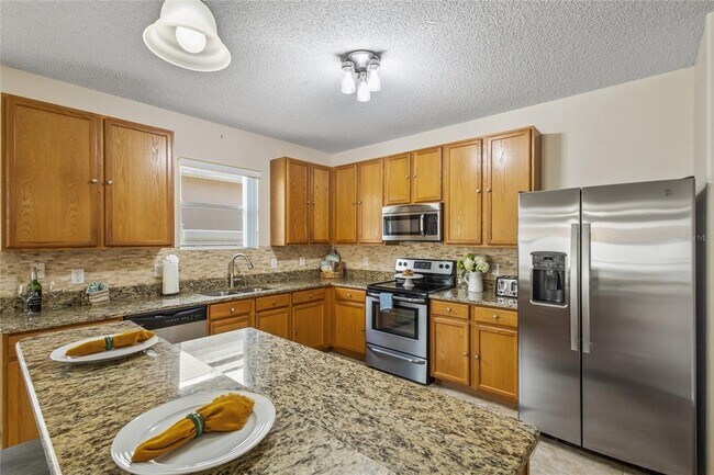 Foto del edificio - 422 Graystone Blvd