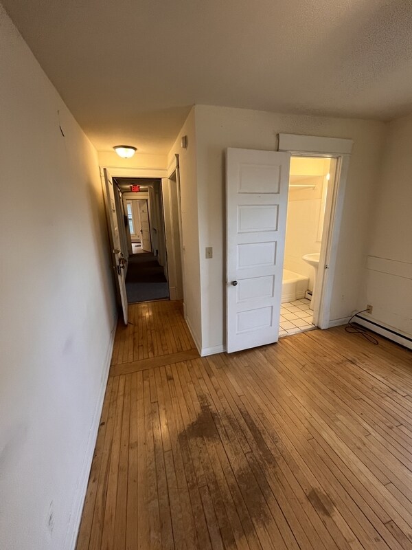 Building Photo - 125 E Gorham St