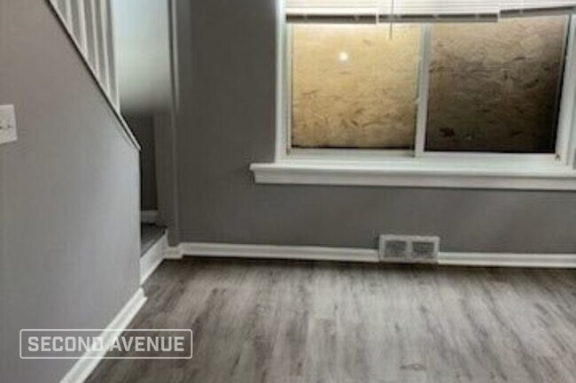 Foto del edificio - 1301 W 97th St