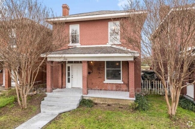 Building Photo - 1202 S Willow St