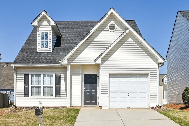 Building Photo - 444 Village Bluff Dr