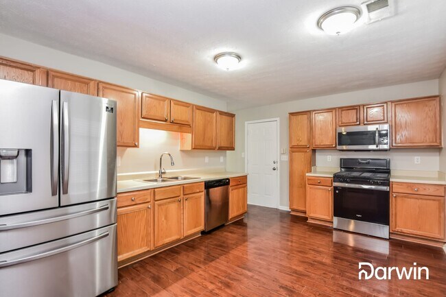 Building Photo - 5769 Shadow Creek Dr