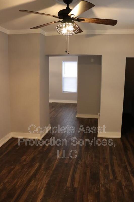 Building Photo - 117 Columbia St