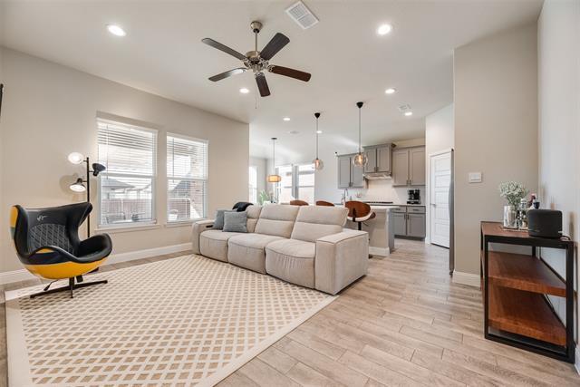 Foto del edificio - 1605 Woodpecker St