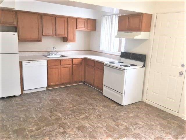 Building Photo - 1468 Village Ln