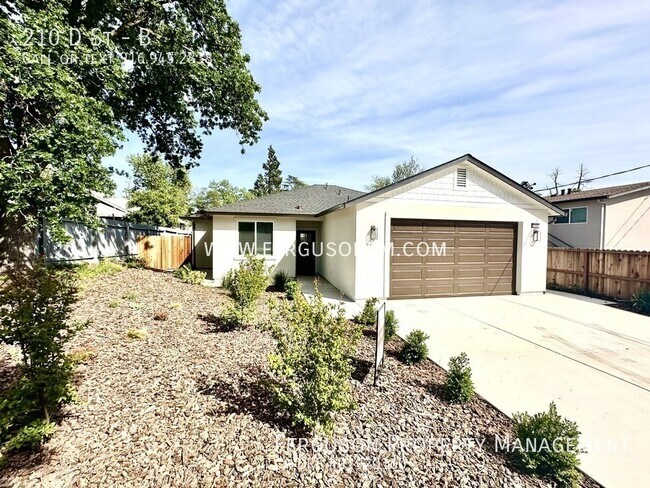 Foto del edificio - 210 D St