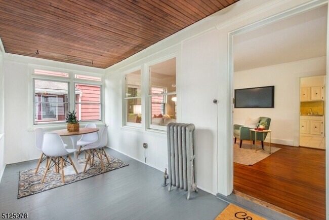 Building Photo - 28 Elmwood Ave