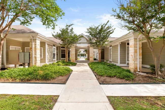 Building Photo - Stone Ranch Townhomes