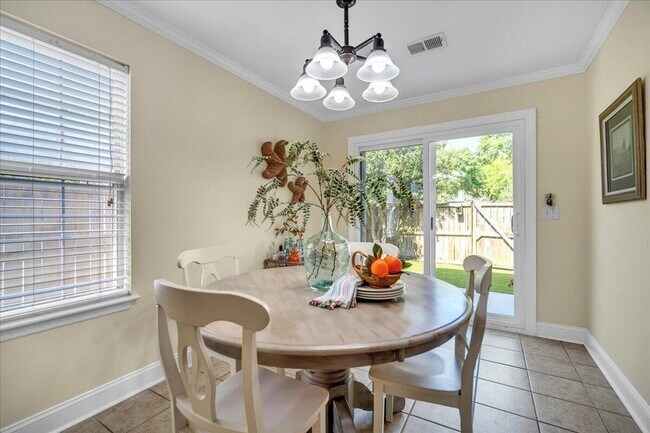 Foto del edificio - 1321 Cassidy Ct