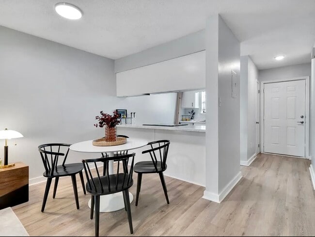 Photo - 3296 Nekoma Ln Townhome