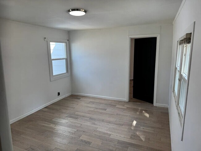 Building Photo - 603 Decoria Ave