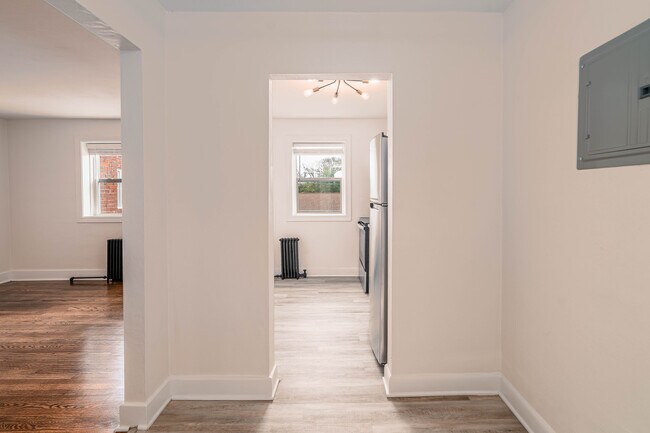 Estudio - Sherwood Flats