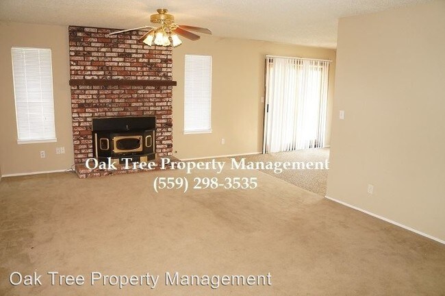 Building Photo - 3121 Helm Ave