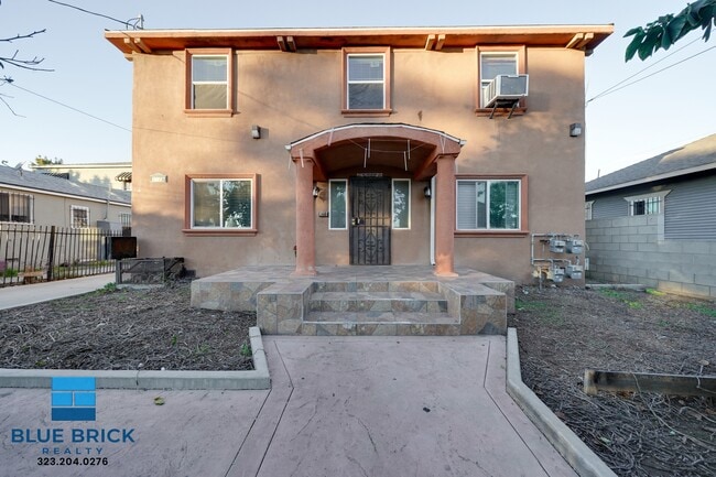 Photo - 1719 W 35th Pl Apartment