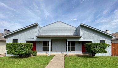 Building Photo - 2749 Parkchester Dr