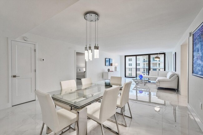 Building Photo - 3460 S Ocean Blvd