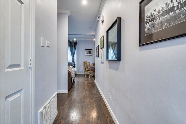 Foto del edificio - 3905 Gilbert Ave