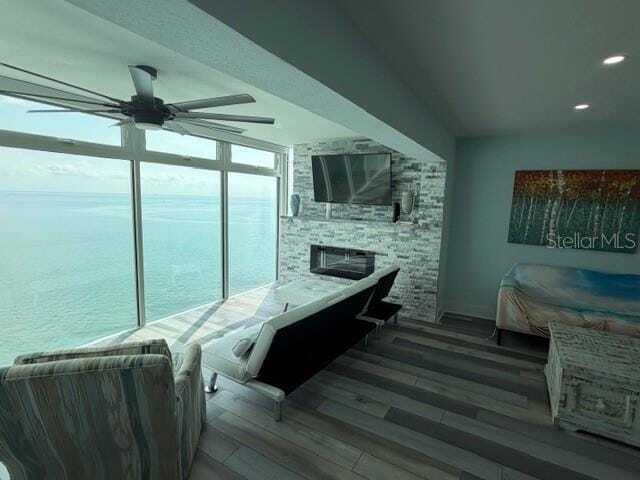 Building Photo - 7200 Sunshine Skyway Ln S